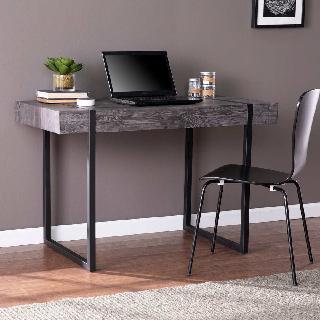 Multipurpose Small Space inset metal legs Writing Desk
